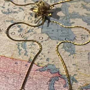 Rose vintage brootch Goldplated beautiful